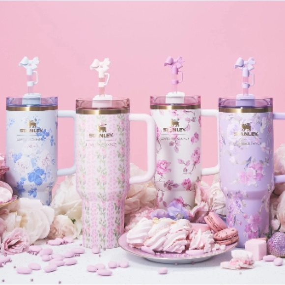 🎀 NIB Stanley x LoveShackFancy 40 oz Quencher Tumbler Happy Thoughts 🎀 - Picture 2 of 2